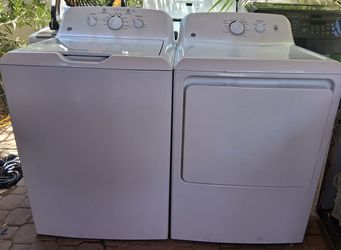 Ge washer top loader extra large capacity and gas dryer set