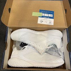 Varsity Vibe Cheer Shoes NWT Size 8
