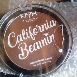 NYX California beamin Brand new bronzer14g