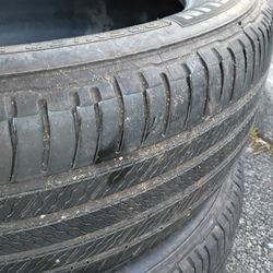 20' Michelin tires. 265/45/20