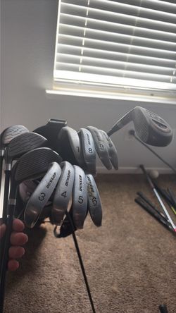 Dunlop Golf Iron Set