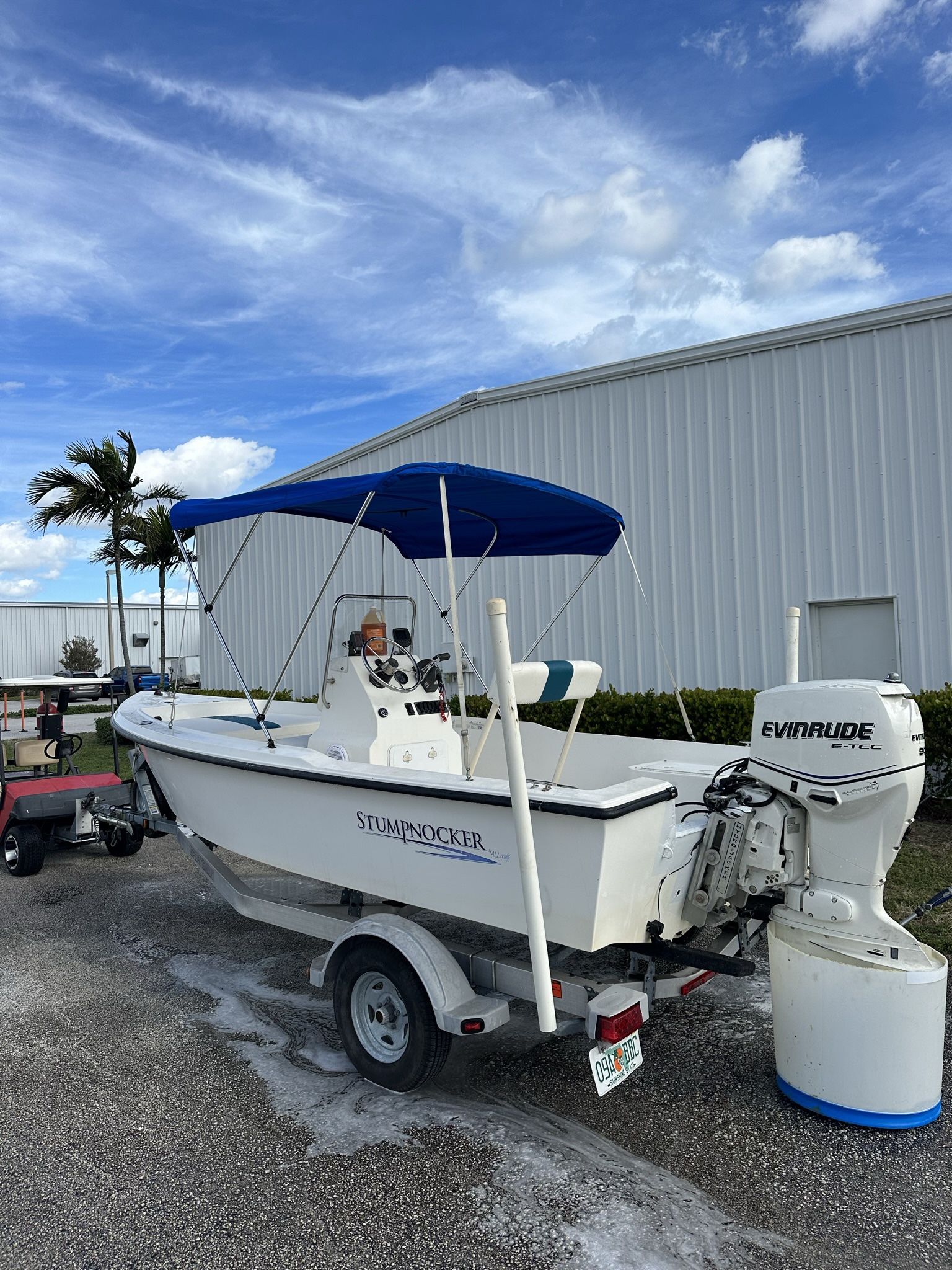Boat Stump Knocker Bay Or Skiff 90hp Stench White Bimmi for Sale in Miami, FL OfferUp