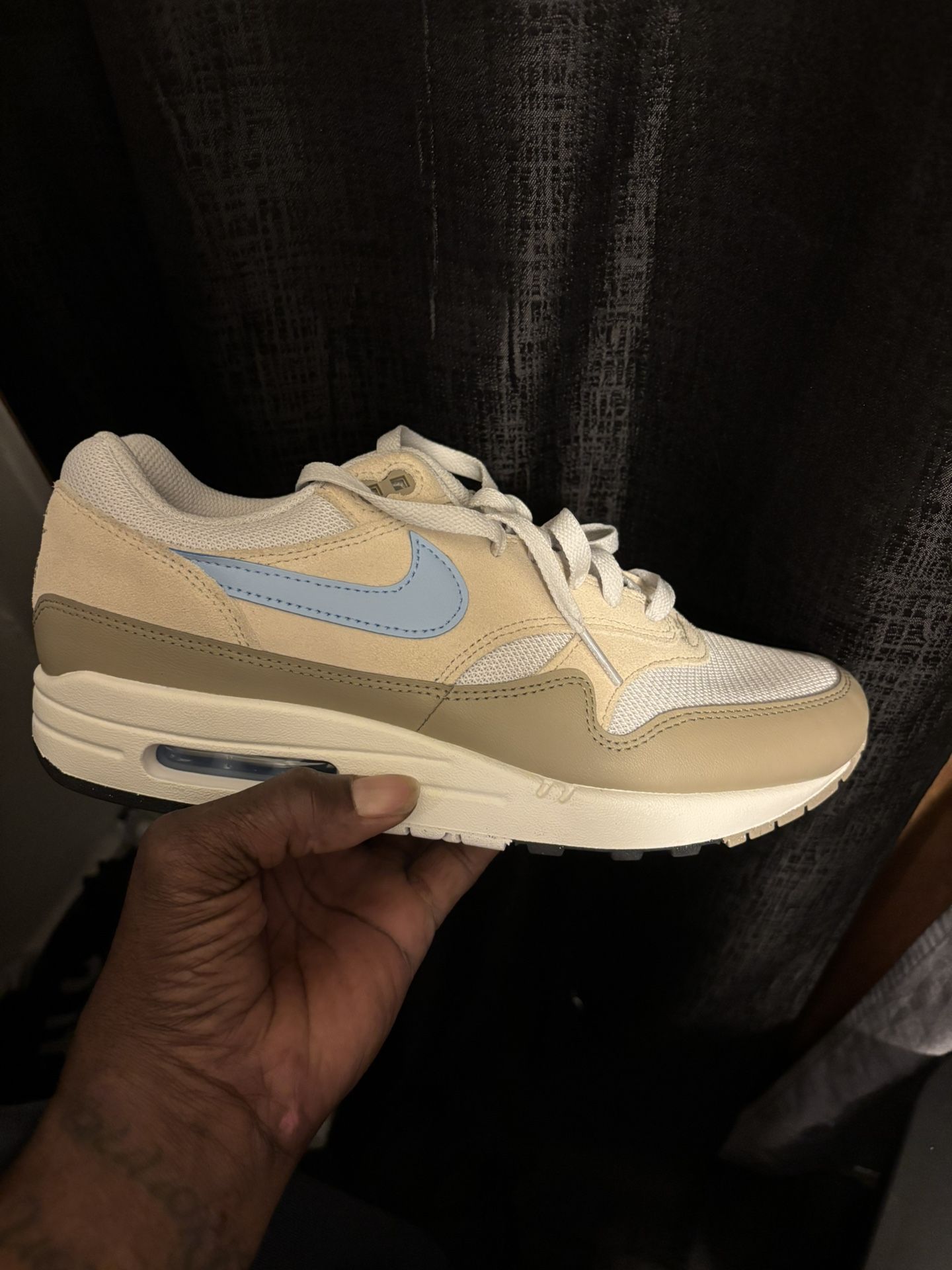 Nike Air Max Beige And Light Blue