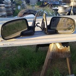 Chevy Silverado / GMC Sierra truck, Suburban / Tahoe mirrors 99 - 06 $80