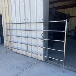 Horse Livestock Fence Corral Panels