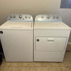 Very nice whirlpool washer and dryer set everything work good only $400 boht 