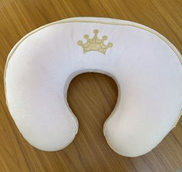 Breastfeeding Pillows