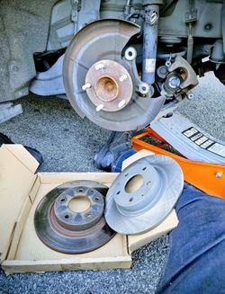 BRAKE PADS❗️FREE OIL