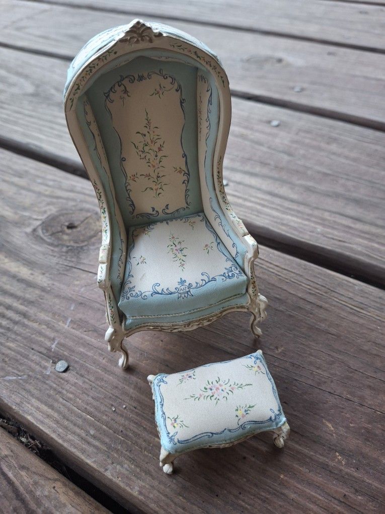 RARE Bespaq Handpainted 1/12 Scale Dollhouse Diaroma Chair