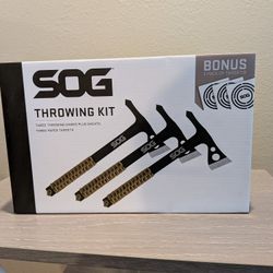 Open-box SOG Throwing Kit with three throwing hawks