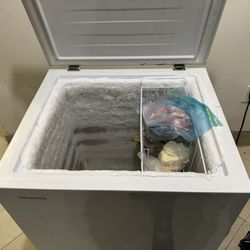 Deep freezer 