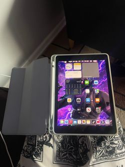 Apple Ipad Pro 128 GB Including Apple Pencil ✏️