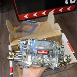 Edelbrock Performer Series Carburetor 500 CFM with Manual Choke