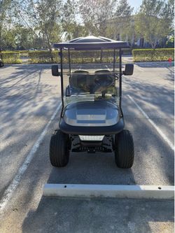 Club Car Precedent Golf Cart