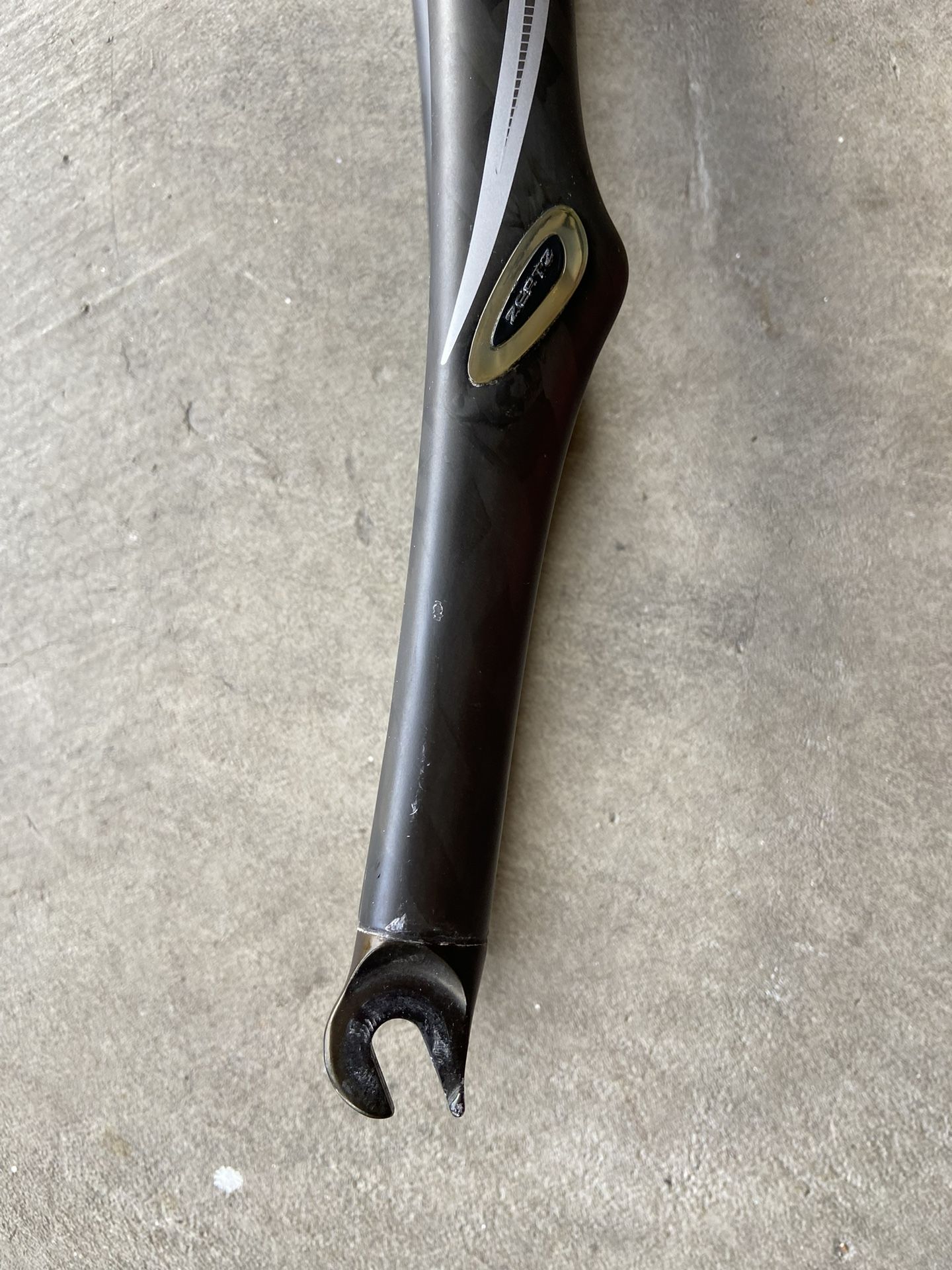 Specialized Roubaix 1st Gen Carbon Fork - 1-1/8 Zertz Dampening
