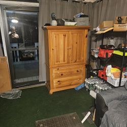 Full size bedroom set