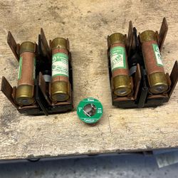 60 Amp Fuses