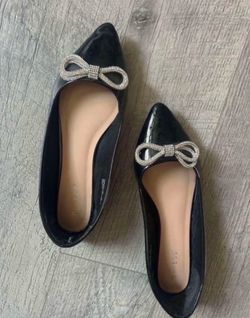 Size 9.5-10 rhinestone flats