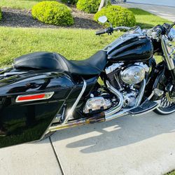 2006 Harley Road King Runs Good $7000