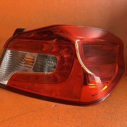 2015 - 2021 SUBARU WRX SEDAN RIGHT PASSENGER SIDE OUTER TAIL LIGHT OEM 