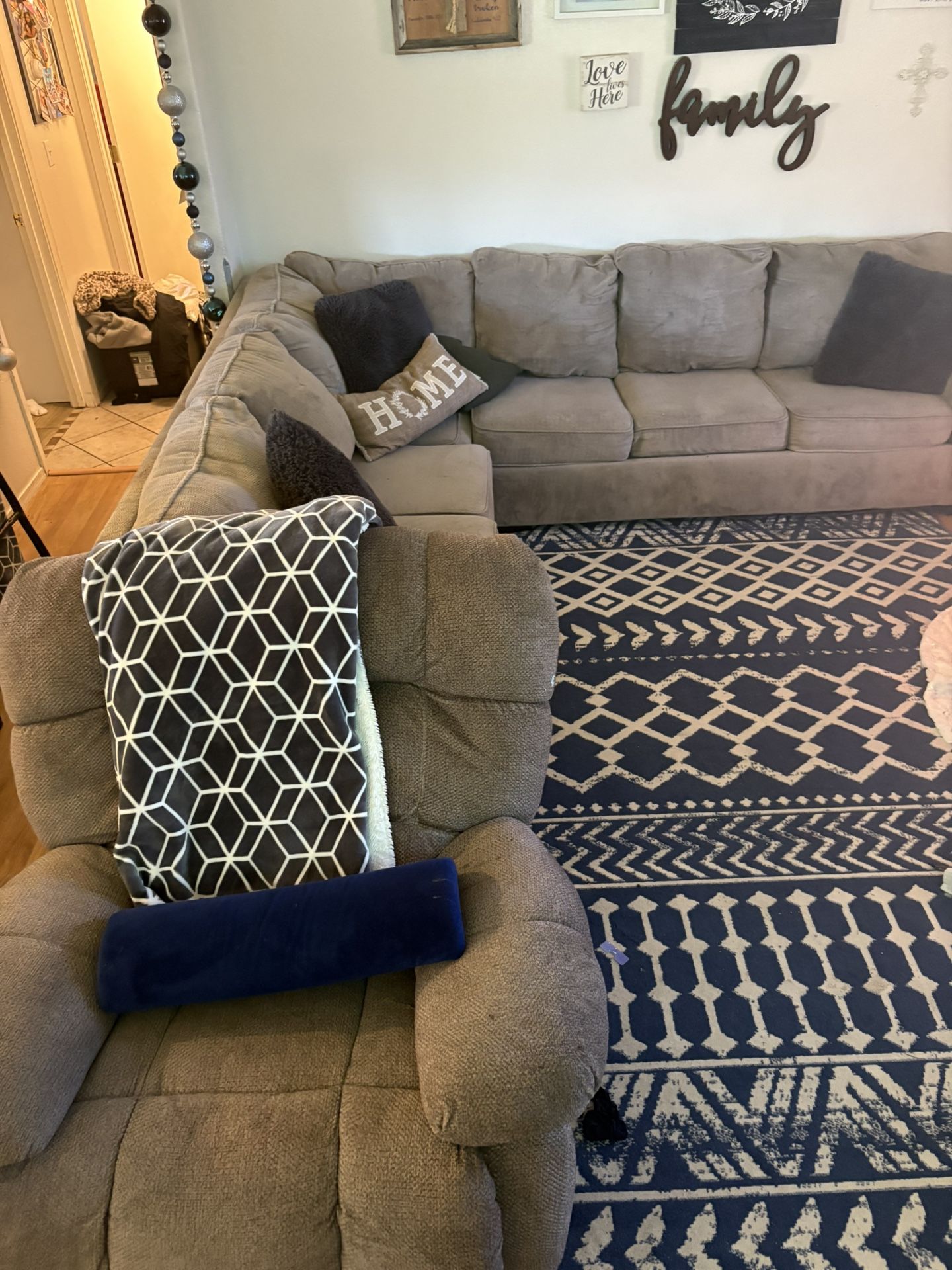NEED GONE ASAP RECLINER AND SECTIONAL