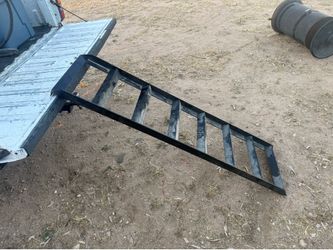 Bike loading ramp