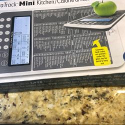 Calorie & Nutrition Scale 
