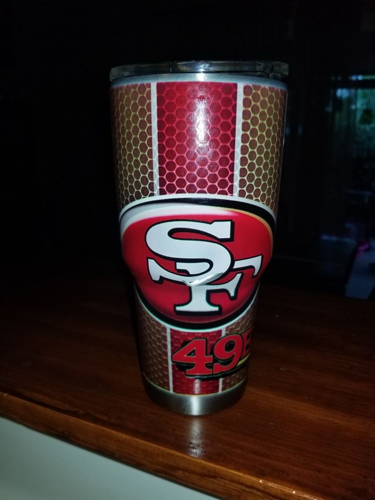 49ers Yeti cup with lid