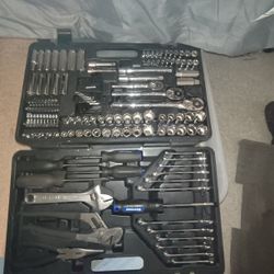 Westward Mechanics Tool Set 142 Pcs