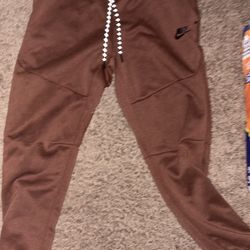 Brown Nike tech Pants brand new size M