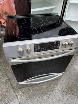 Frigedaire Slid In Electric Stove 5 Burner 30 Inch