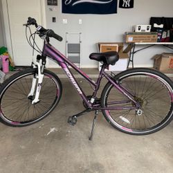 Women’s schwinn Bike 