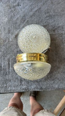 2 Ceiling Light Fixtures 