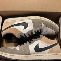 Nike Air Jordan 1 Low SE Flight Club Size 12