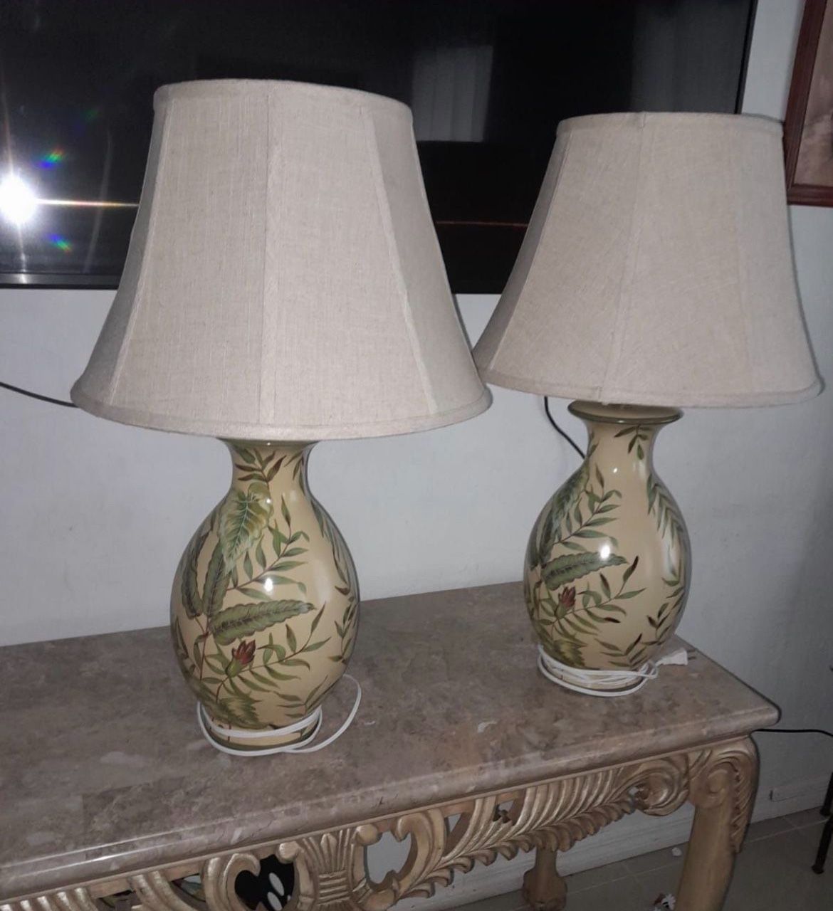 2 Bedroom Set Lamps 