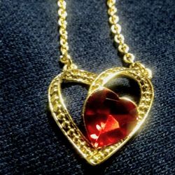 14 Kt Gold Plated Heart ❤️ Necklace.🆕🆕🆕