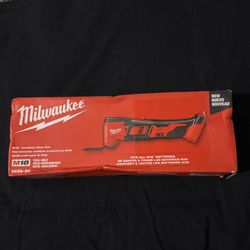 Milwaukee M18 Cordless Muti-Tool Tool Only 