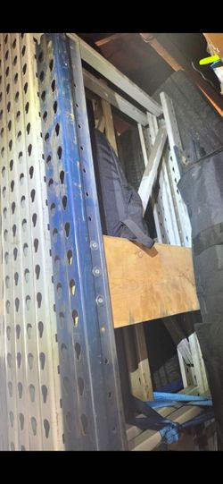 Heavy-duty shelving pallet rack metal racks