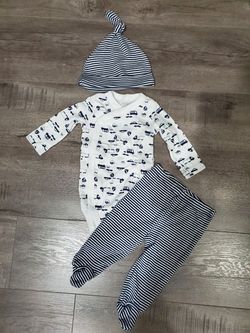 NWOT baby boy outfit 3months