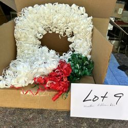 White Wreaths And Ribbons Lot 9