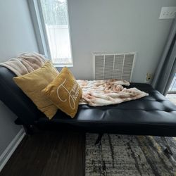 Chaise lounge chair