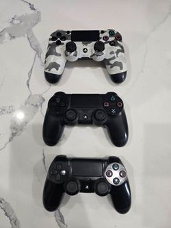 Playstation 4 Wireless Controllers