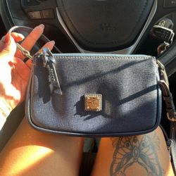 Dooney & Bourke