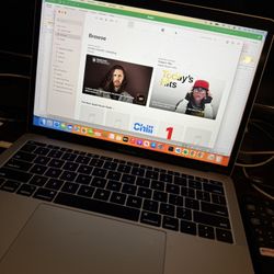 MacBook Pro 13 Inch, 16 GB RAM 