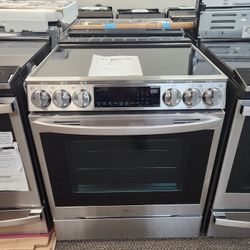 6.3 cu. ft. Smart Induction Slide-ln
Range with ProBake Convection, Air
Fry in Printproof stainless steel