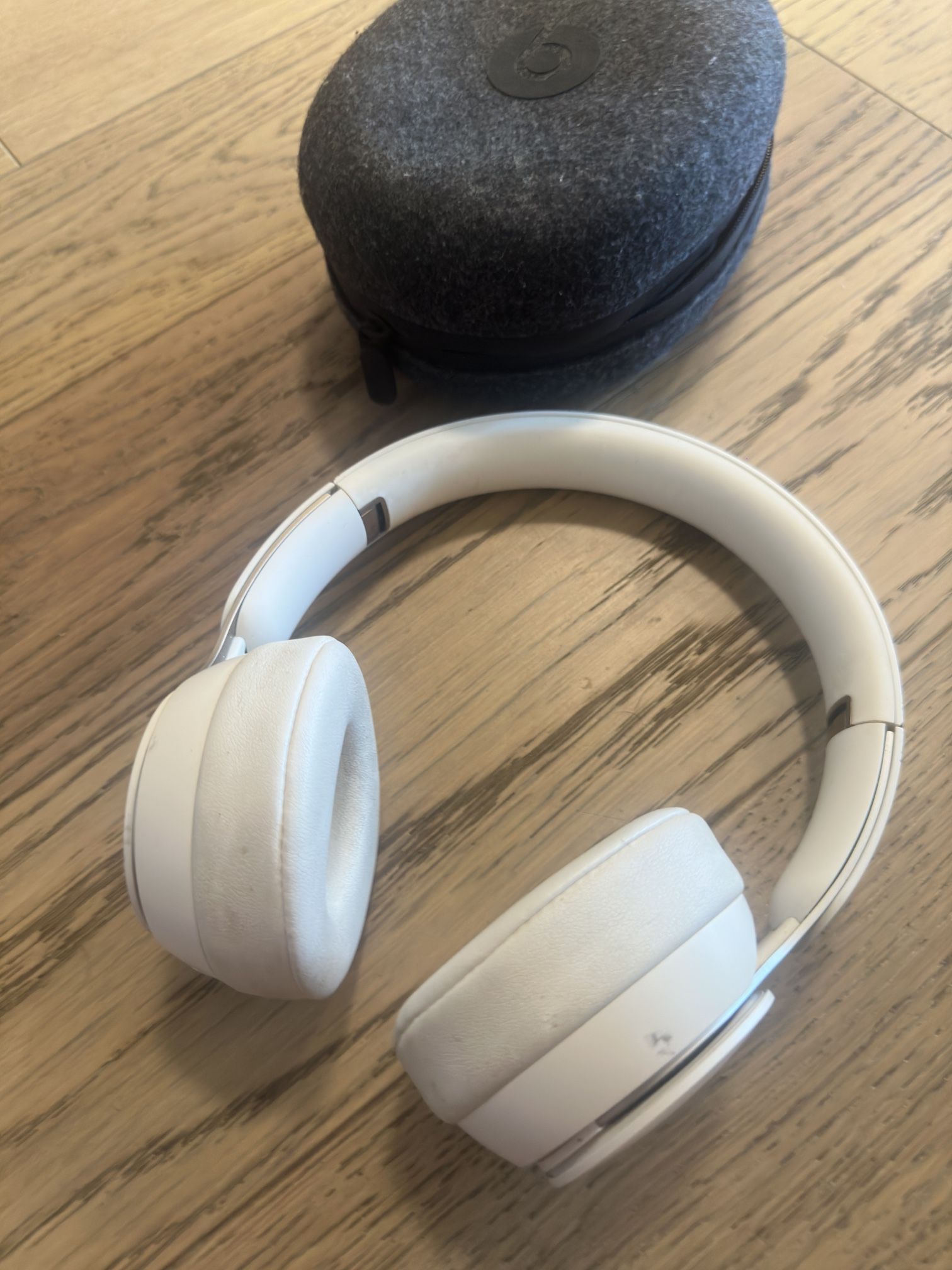 Pre-Owned Beats by Dr. Dre Solo Pro On Ear Wireless Headphones Ivory