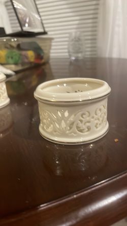 New In Box Set Of 2 Lenox Pierced China Votives