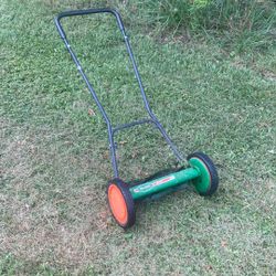 Scott’s 16” Push Mower