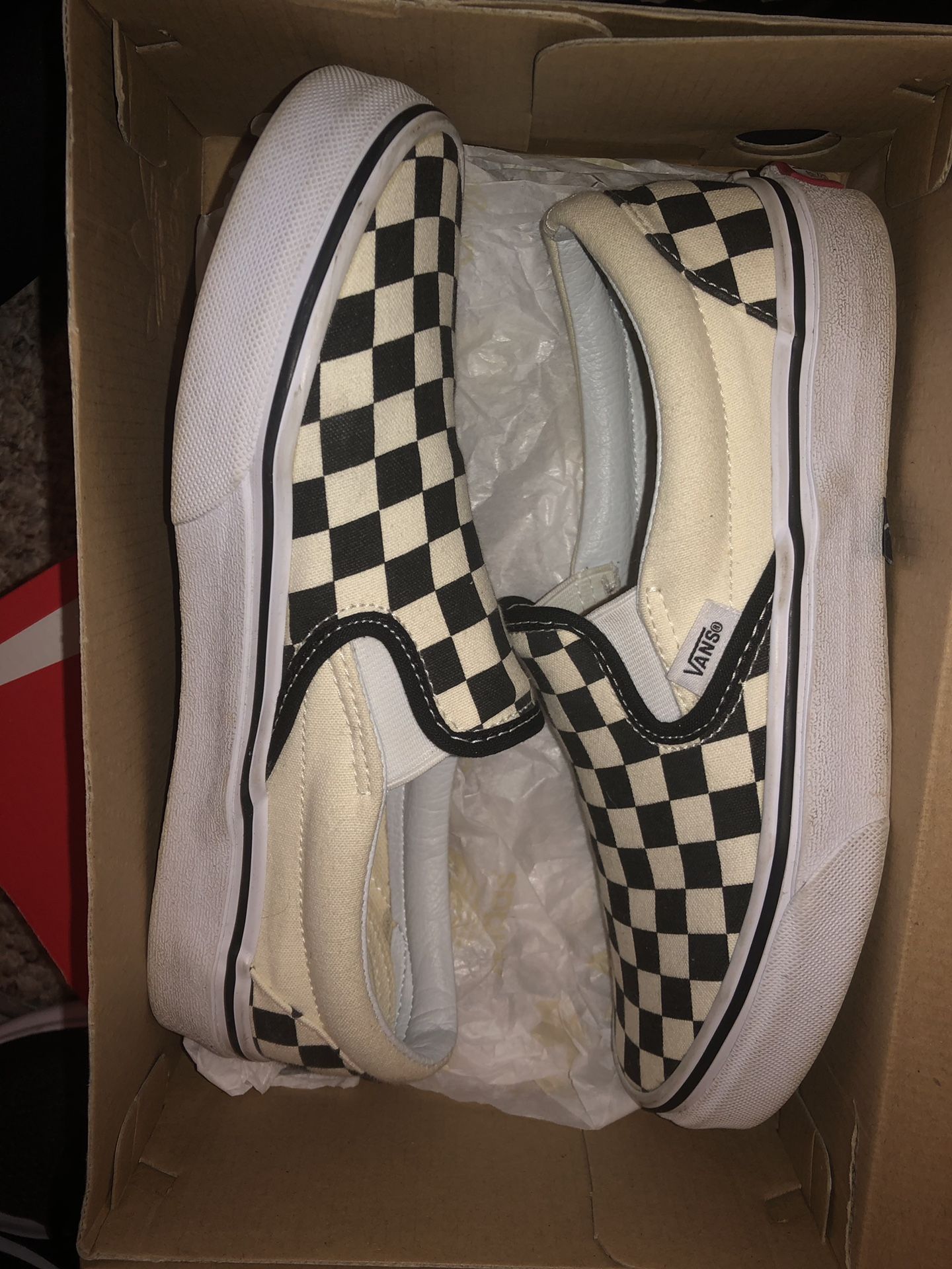 CHECKERBOARD VANS SIZE 6Y