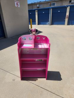 Minnie Mouse Book Shelf